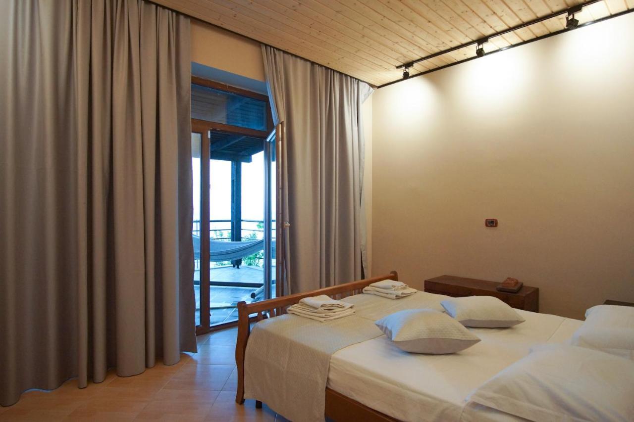 Seaside Duplex Stone Villa Qeparo Esterno foto