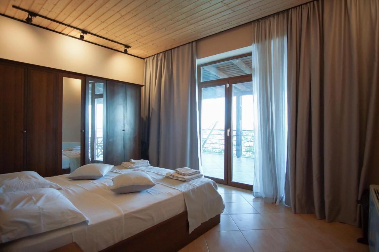 Seaside Duplex Stone Villa Qeparo Esterno foto